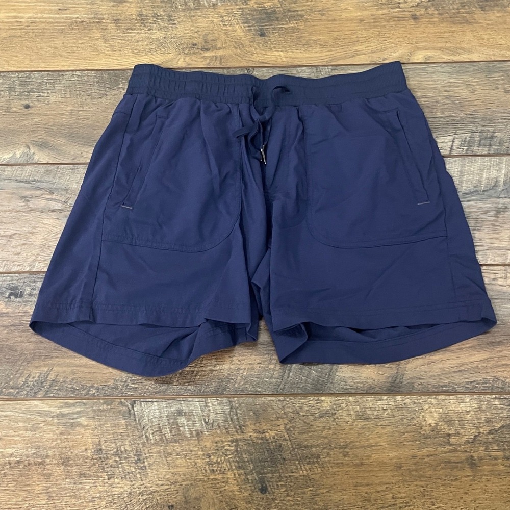 LL Bean Vista Camp Shorts Navy Blue Women Medium Hiking Outdoor Stretch Gorpcore